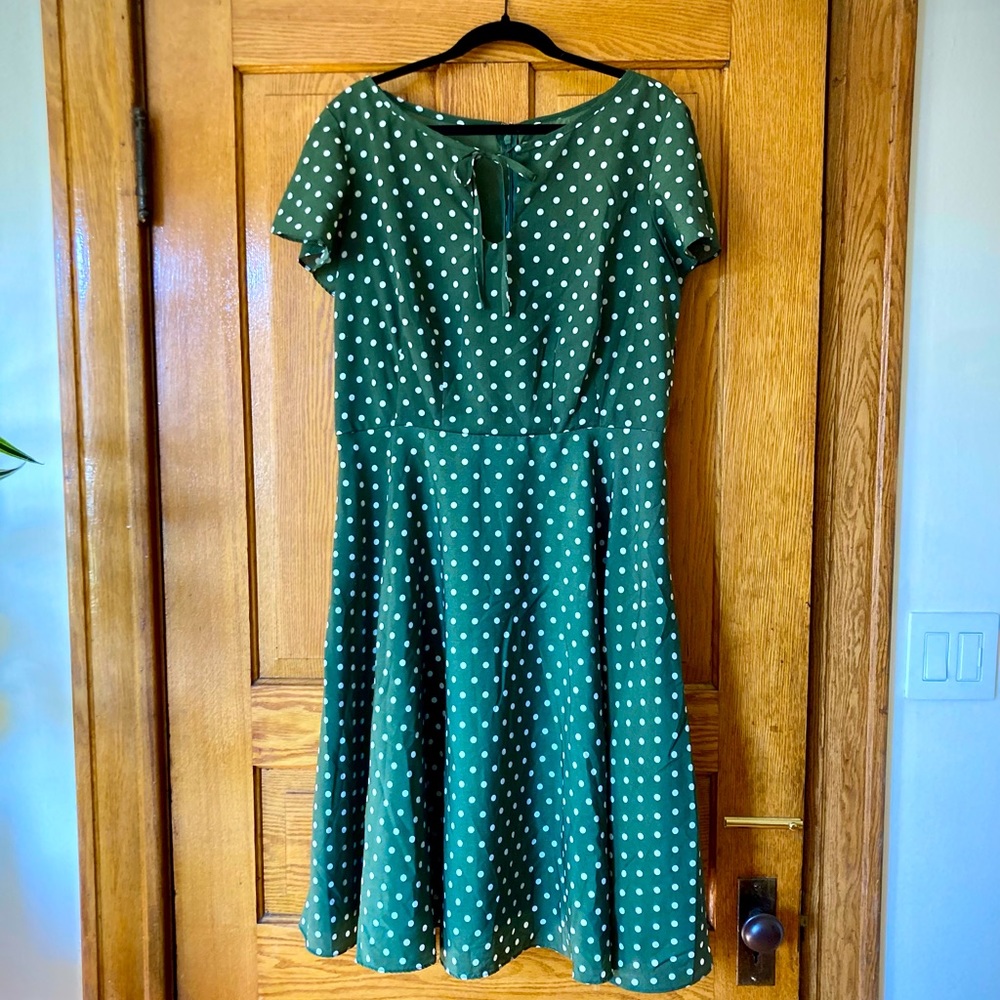 Unique Vintage Olive Green & White Polka Dot Dress Size 2XL